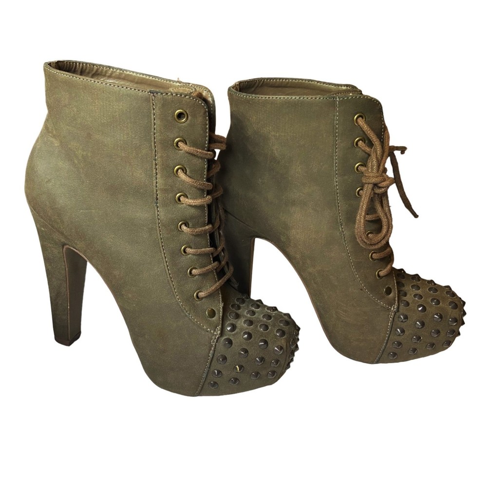 Speed Limit 98 Brown Spiked Platform Hi Heel Bootie – Size 7